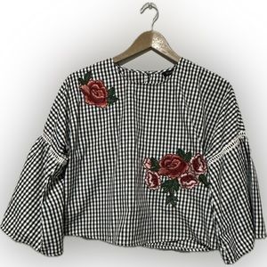 Style House Cropped Gingham Blouse with Trumpet Sleeves-Size Medium